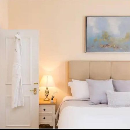 London Guest Room Exterior photo