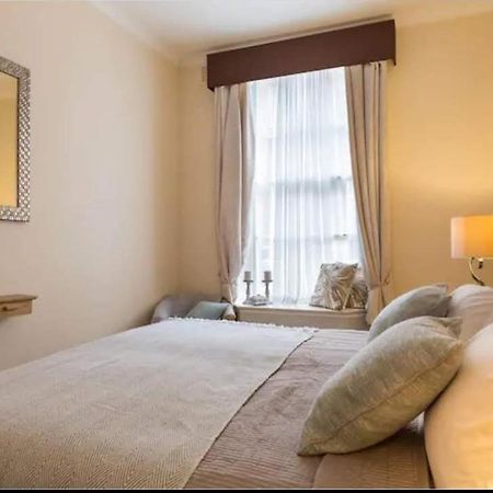 London Guest Room Exterior photo